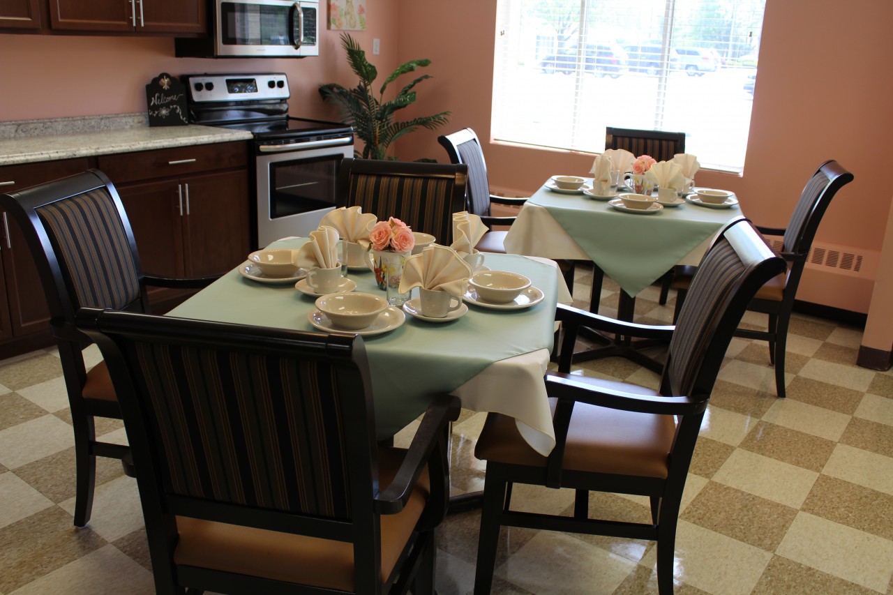 Memory care unit dining room